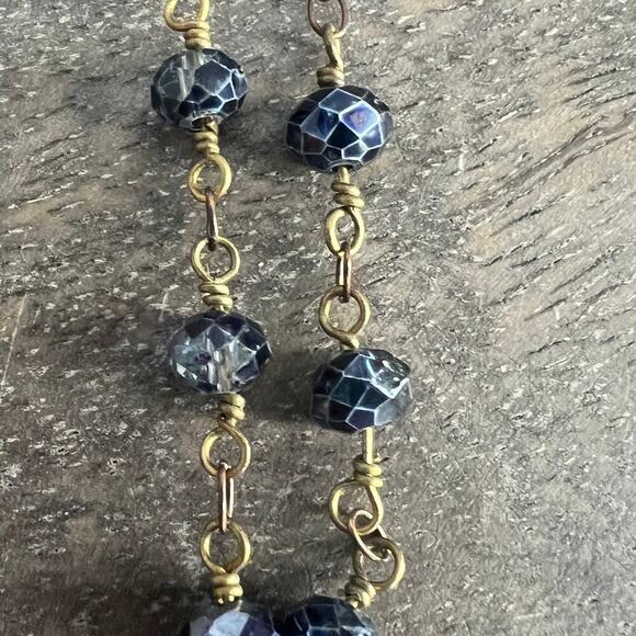 Textured starfish blue beaded station pendant necklace on god tone chain - Picture 4 of 7